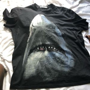 Givenchy tee